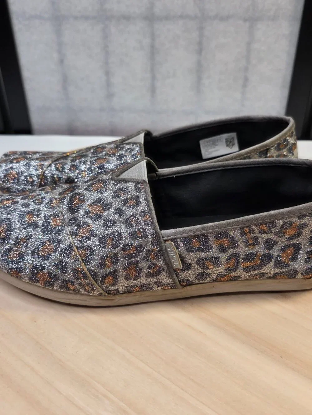 TOMS Classic Silver Glitter Cheetah Alpargata Shoes Women US 8